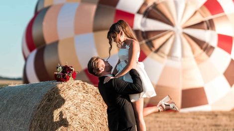Micro Wedding und Elopement mit Heißluftballon und Picknick • Ballooning Crew