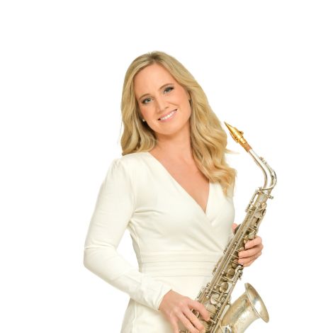 Angela Walter | DJ & Saxophonistin | Freie Traurednerin