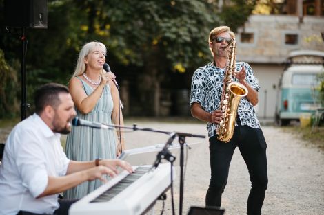 WEDDING-MUSIC - Manuela Strütt 