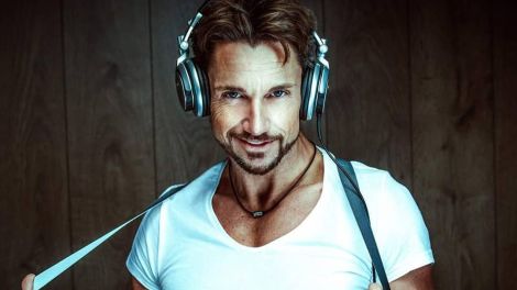 DJ Mark