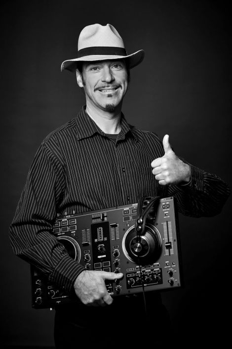 DJ Hoasi