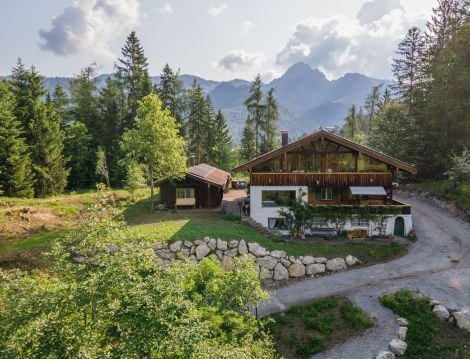 G21 Alpine Chalet HIDEAWAY