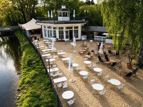 Pavillon Beach