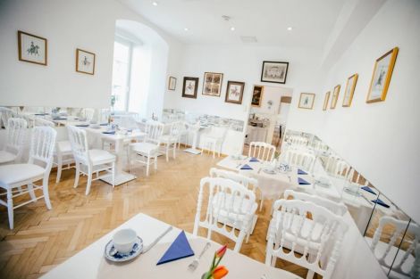 Cafe - Restaurant GOLDENES LAMM