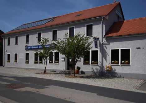 Hotel & Restaurant \