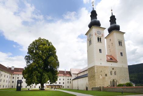 Stift Gurk****