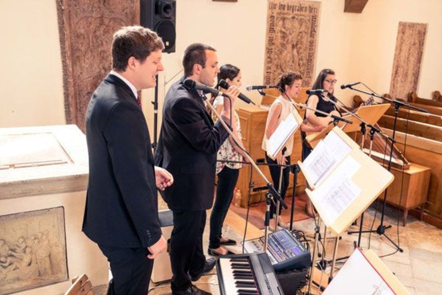 © https://media.hochzeit.click/image/upload/w_1800,c_fill,dpr_auto,f_auto/v1591016501/hochzeitclick01/image_2_awnrly.jpg LEBENSLAUT