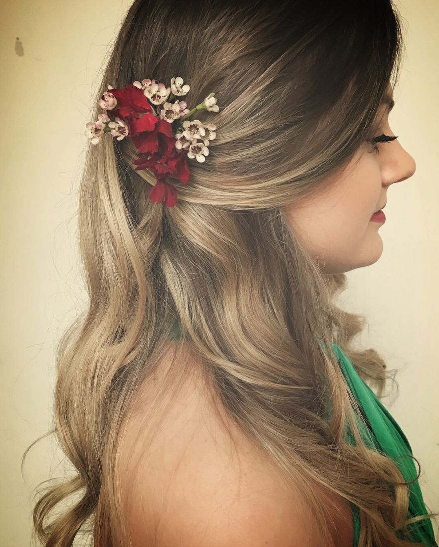 Hairstyling À LA CUT