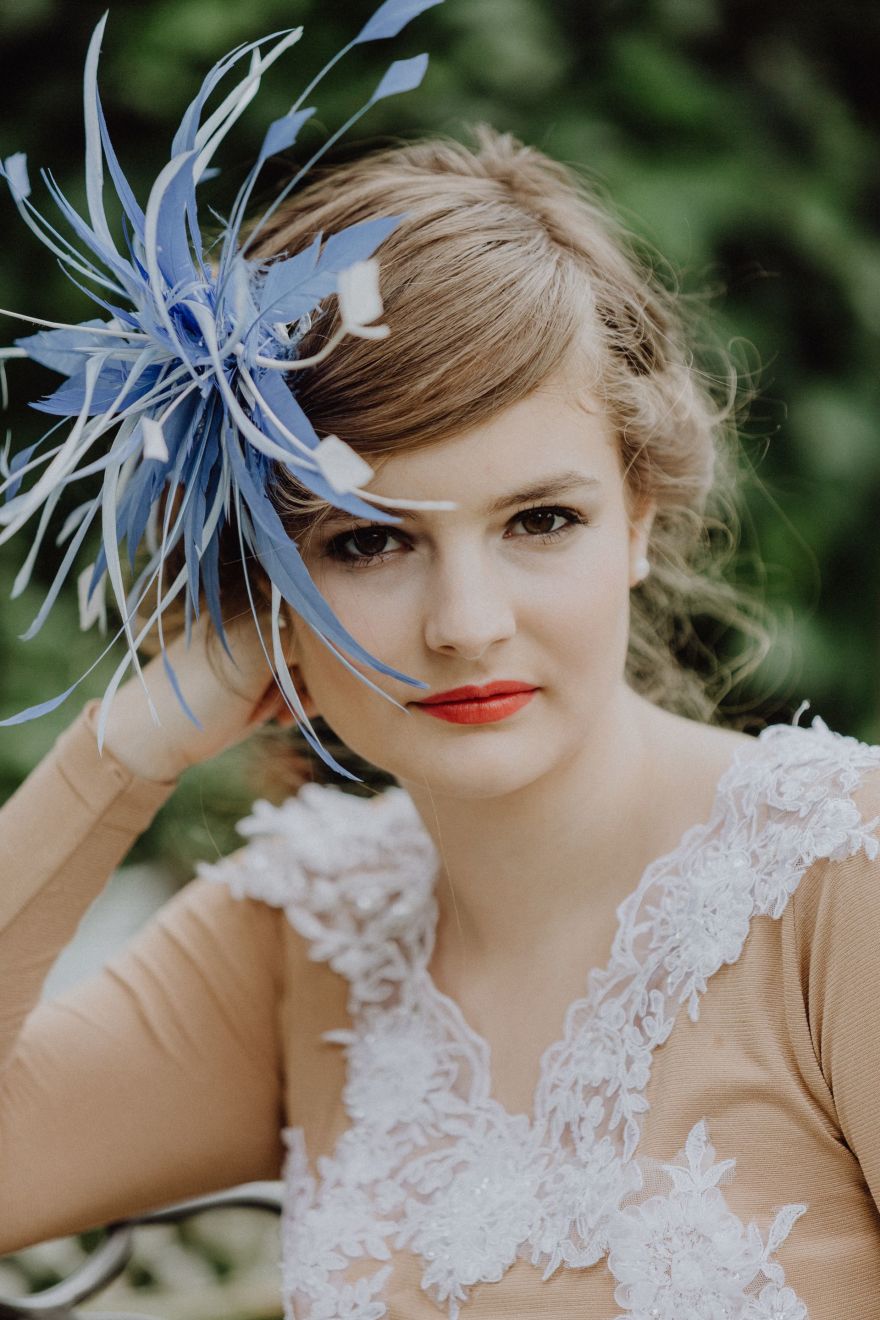 Claudia Gams - Die Hutmacherin (Blütenkränze, Blumenkränze, Fascinator, Haarschmuck)