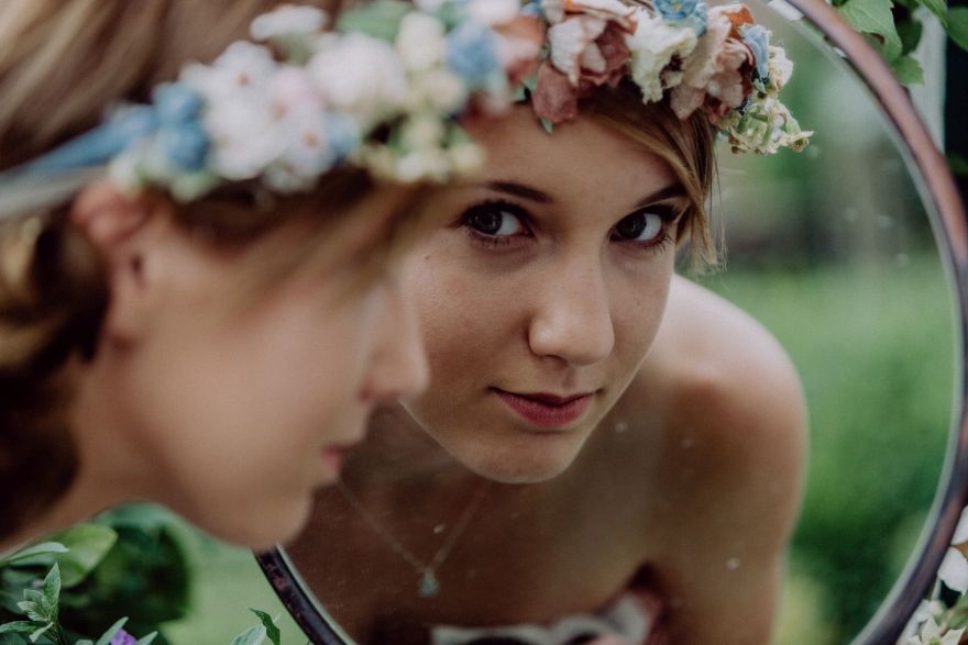 Claudia Gams - Die Hutmacherin (Blütenkränze, Blumenkränze, Fascinator, Haarschmuck)