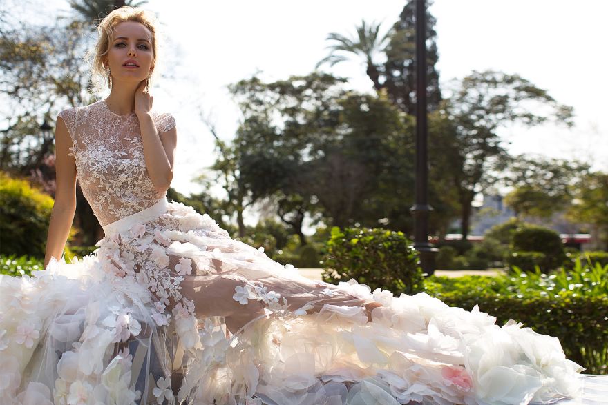 © https://media.hochzeit.click/image/upload/w_1800,c_fill,dpr_auto,f_auto/v1632586798/hochzeitclick01/dmxpewzgay7ixo6a7lqm.jpg Wedding Dresses e.u.