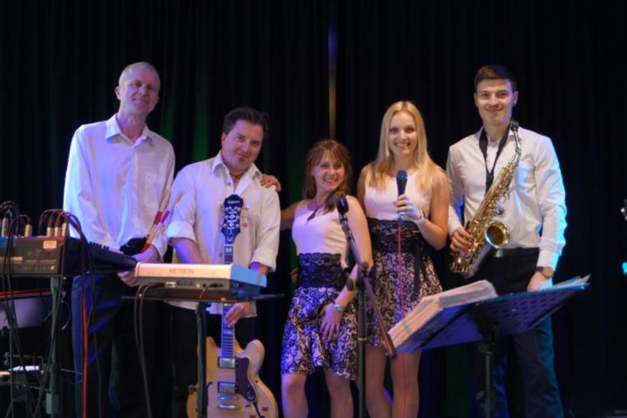 Katharina Stern & Band