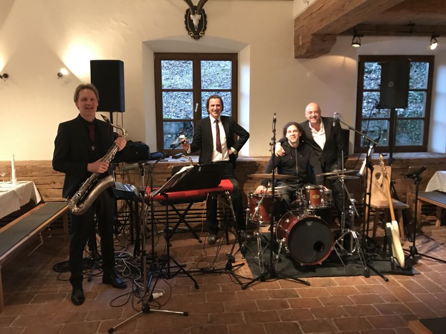 Holy Moly Jazzband Deluxe