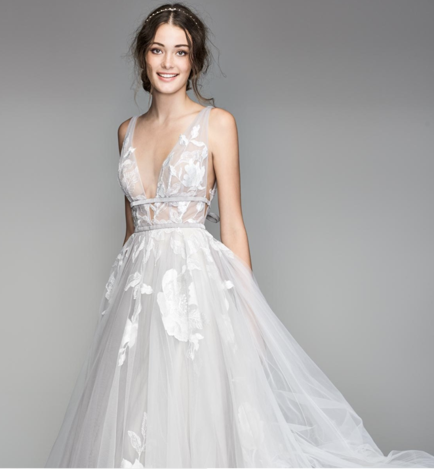 Niki Lackner Brautkleider & Men