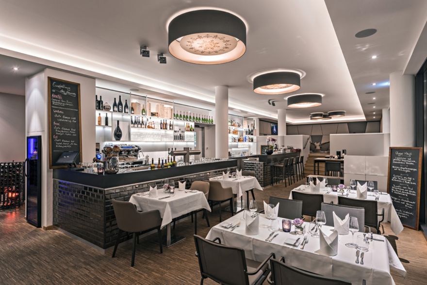 ESSENCE Restaurant & Lounge