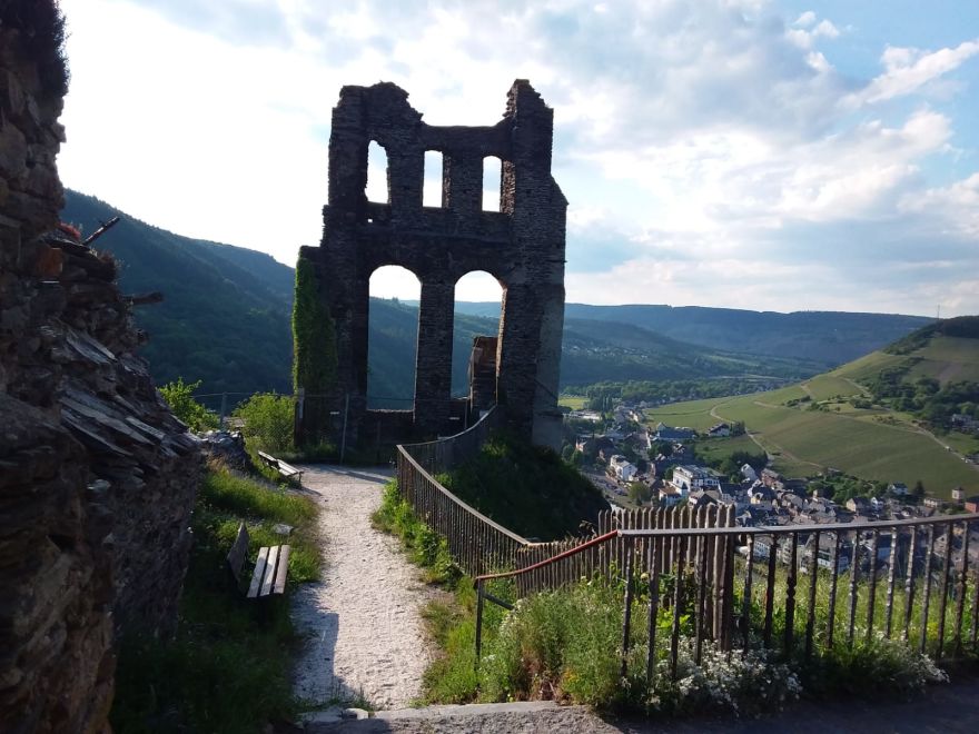 Burgruine Grevenburg. Burgschenke Grevenburg