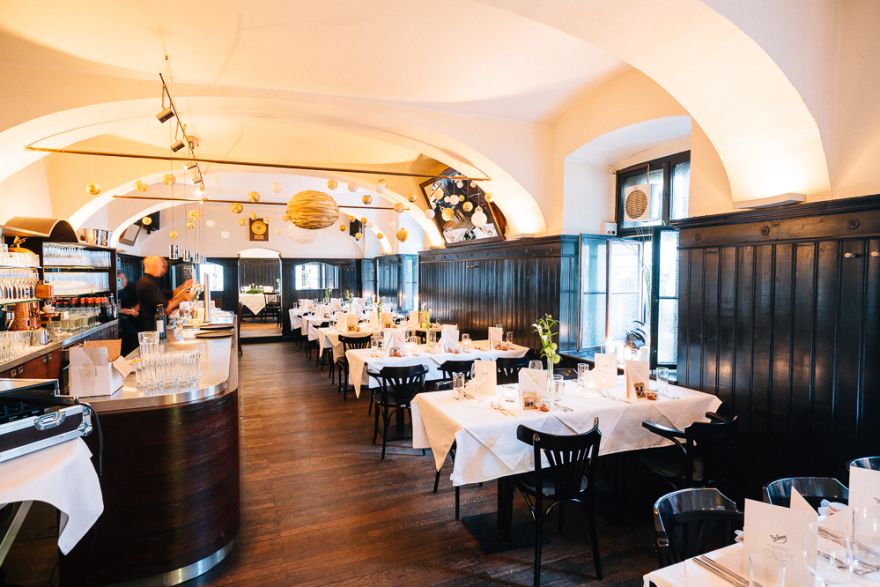 © https://media.hochzeit.click/image/upload/w_1800,c_fill,dpr_auto,f_auto/v1666108321/hochzeitclick01/10563/restaurantwiener.jpg Restaurant Wiener
