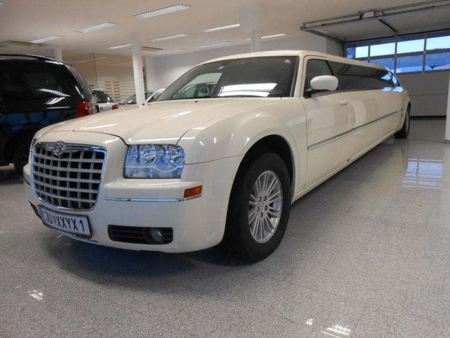 © https://media.hochzeit.click/image/upload/w_1800,c_fill,dpr_auto,f_auto/v1666108736/hochzeitclick01/47800/winklerheader.jpg Autohaus Winkler