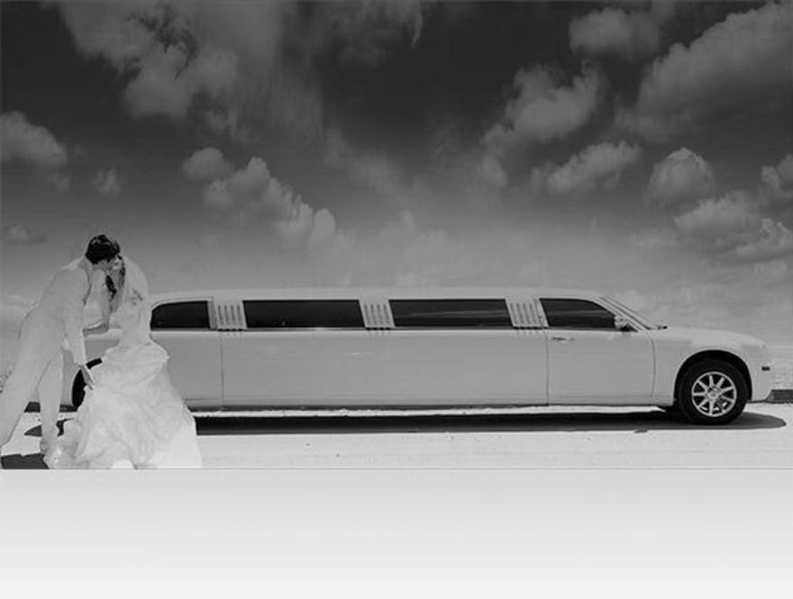 © https://media.hochzeit.click/image/upload/w_1800,c_fill,dpr_auto,f_auto/v1666108752/hochzeitclick01/47791/limousine-Hochzeit-EM.jpg E&M Limousinenvermietung