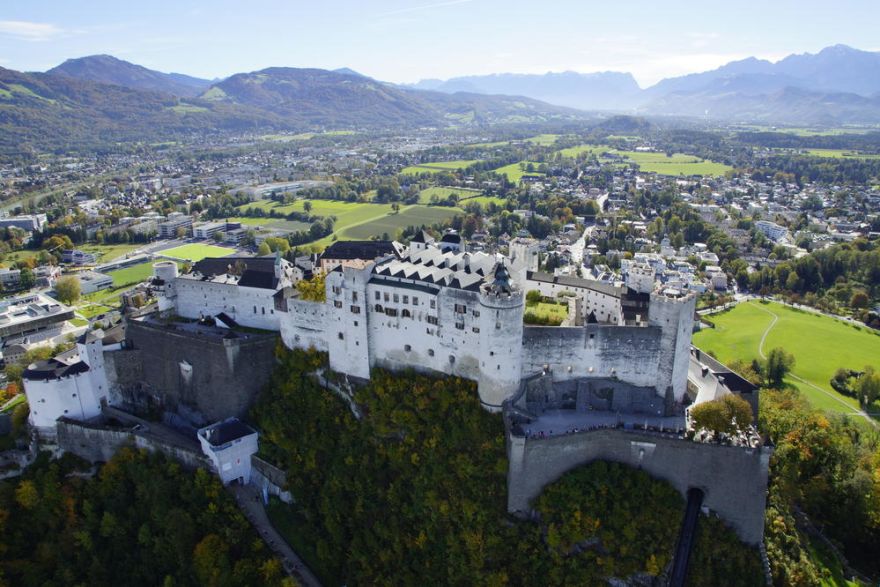 © https://media.hochzeit.click/image/upload/w_1800,c_fill,dpr_auto,f_auto/v1666109779/hochzeitclick01/2366/Festung-Hohensalzburg.jpg Festung Hohensalzburg