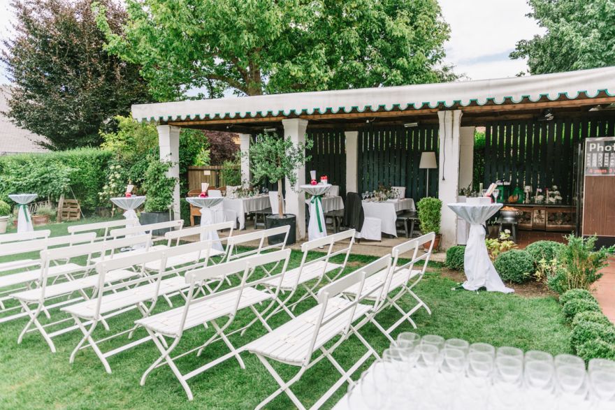 © https://media.hochzeit.click/image/upload/w_1800,c_fill,dpr_auto,f_auto/v1686223295/hochzeitclick01/2256/25893.jpg Weingut Zimmermann