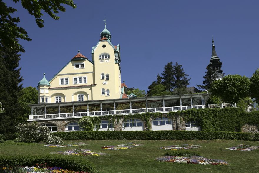 © https://media.hochzeit.click/image/upload/w_1800,c_fill,dpr_auto,f_auto/v1686223727/hochzeitclick01/2056/21851.jpg Pöstlingberg Schlössl