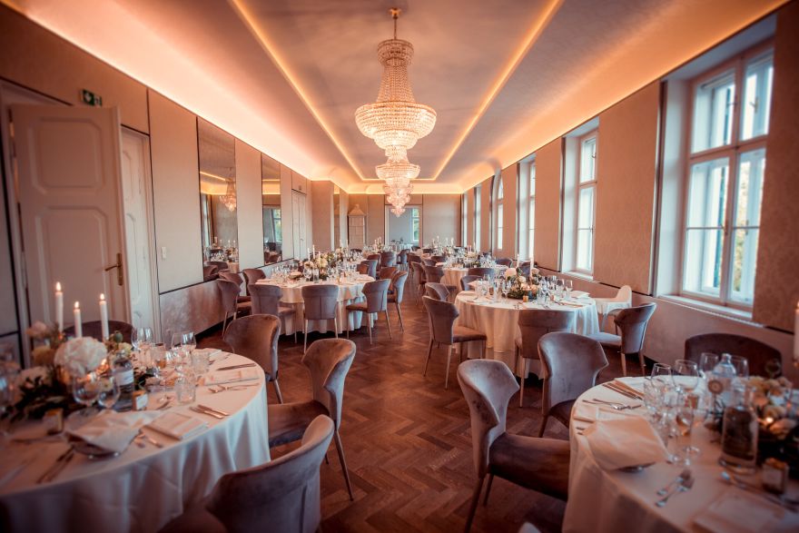 Aiola im Schloss