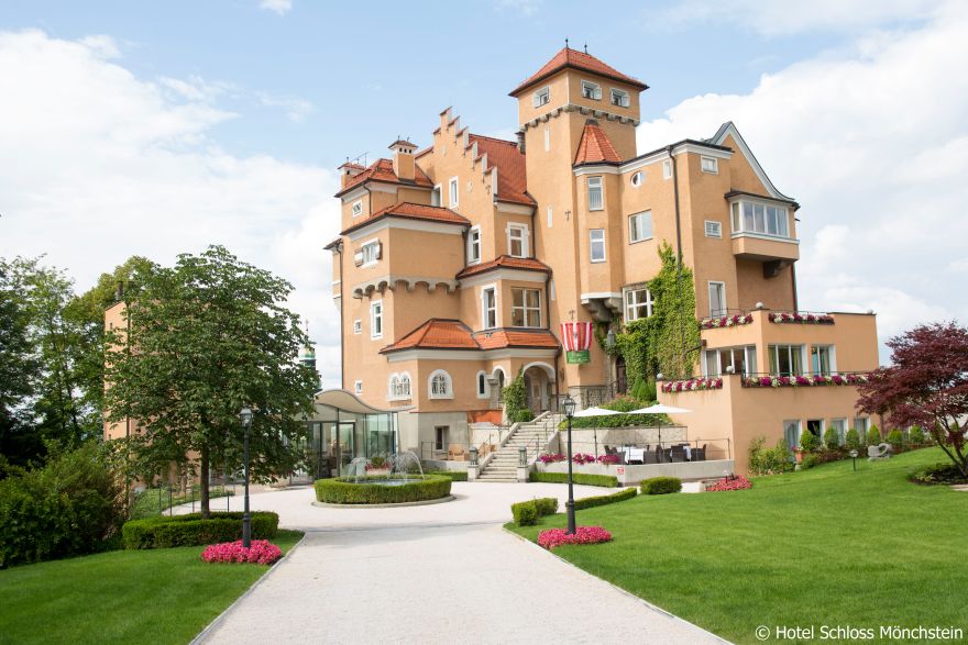 © https://media.hochzeit.click/image/upload/w_1800,c_fill,dpr_auto,f_auto/v1686223859/hochzeitclick01/2942/24847.jpg Hotel Schloss Mönchstein