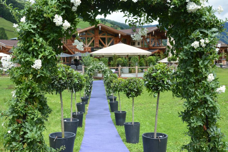 © https://media.hochzeit.click/image/upload/w_1800,c_fill,dpr_auto,f_auto/v1686224048/hochzeitclick01/2989/5478.jpg Der Unterschwarzachhof