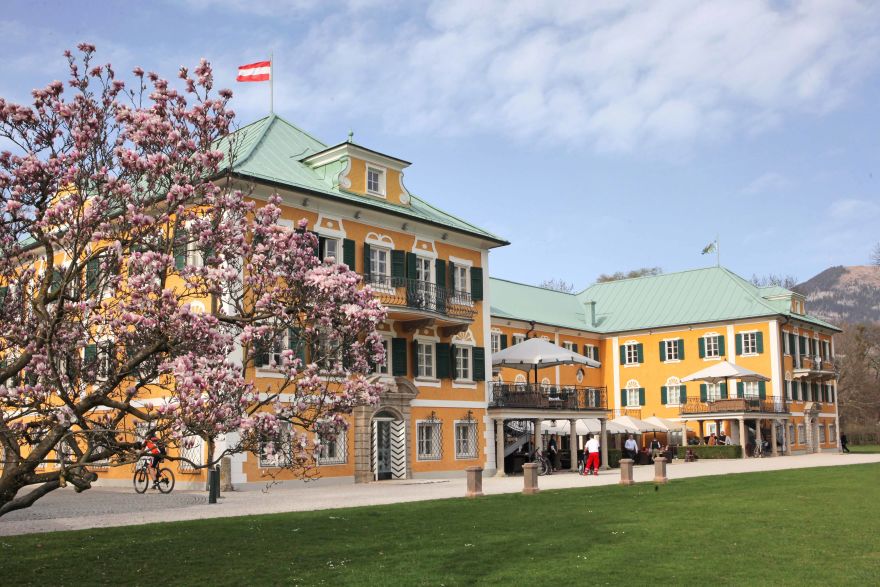© https://media.hochzeit.click/image/upload/w_1800,c_fill,dpr_auto,f_auto/v1686224647/hochzeitclick01/2944/82564.jpg Gwandhaus Saal