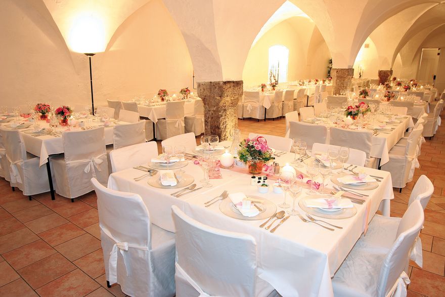 © https://media.hochzeit.click/image/upload/w_1800,c_fill,dpr_auto,f_auto/v1686224738/hochzeitclick01/31587/213449.jpg Schloss Büchsenhausen