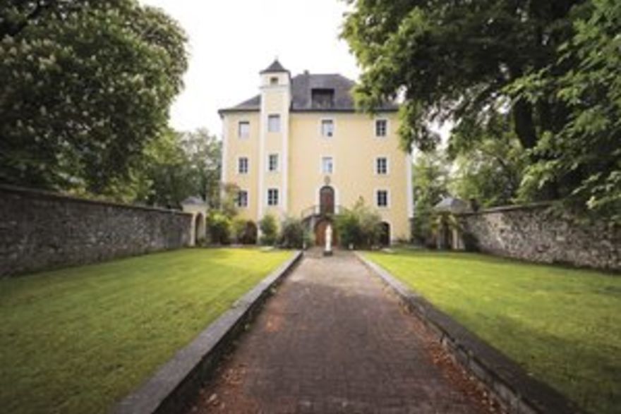 © https://media.hochzeit.click/image/upload/w_1800,c_fill,dpr_auto,f_auto/v1686224872/hochzeitclick01/43387/38224.jpg Galerie Schloß Wiespach