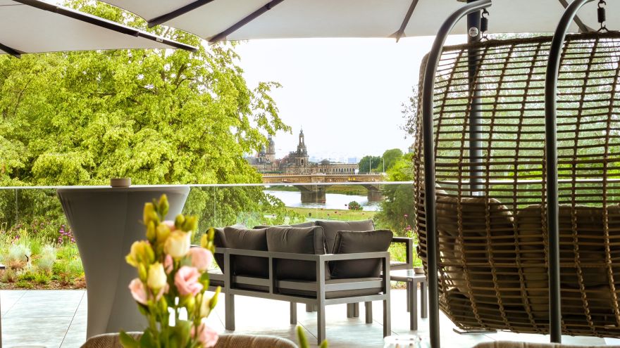 johann restaurant & elblounge