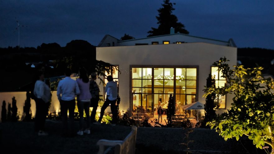 © https://media.hochzeit.click/image/upload/w_1800,c_fill,dpr_auto,f_auto/v1698885628/hochzeitclick01/o8qfrd828xx4nckt6r9l.jpg The Oriental at Scurley Hall and Gardens