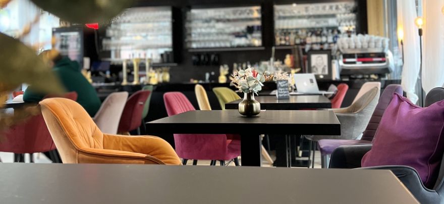 DFK - Cocktail & Prosecco Bar