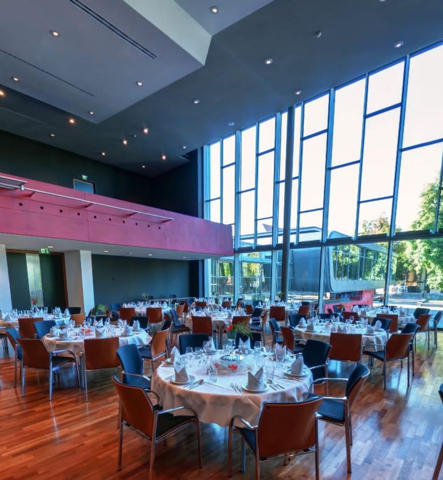 K3N – Stadthalle und Kreuzkirche Nürtingen