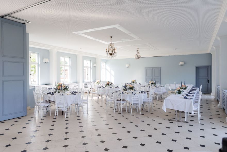 Gut Sarnow - Hotel, Restaurant und Eventlocation