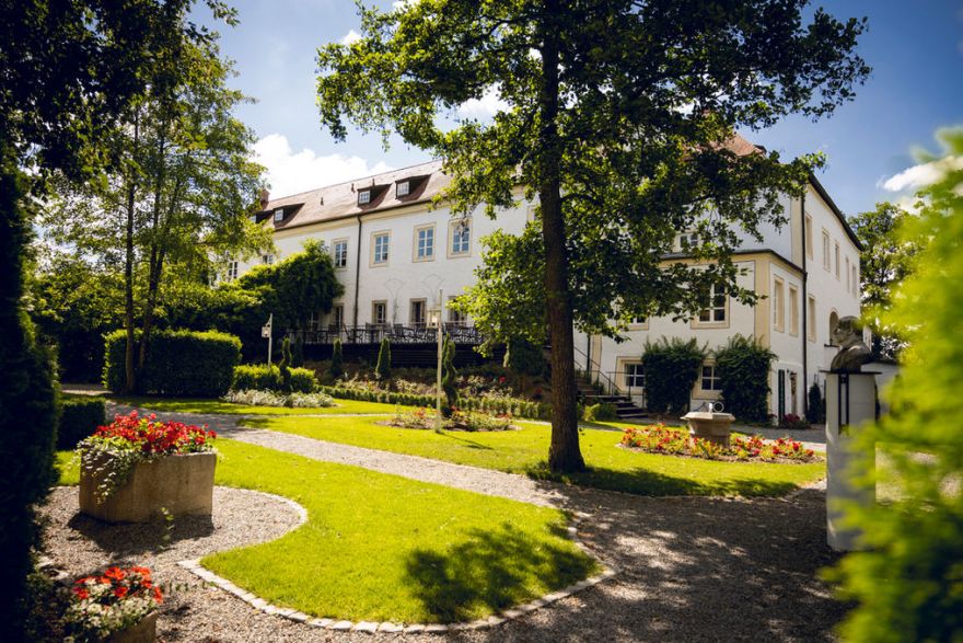 Schlosshotel Neufahrn