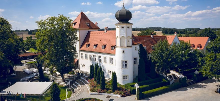 Schlosshotel Neufahrn