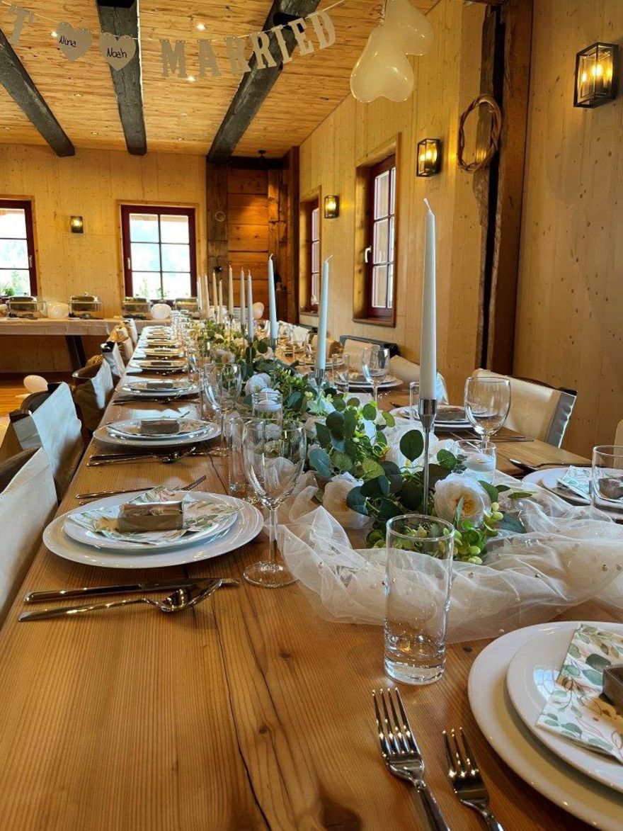 © https://media.hochzeit.click/image/upload/w_1800,c_fill,dpr_auto,f_auto/v1743010233/hochzeitclick01/Z9MAO9tzvOZWsdOdCkAvv7PAPaT2/martinskapelleaufdemmartinshof-hochzeitslocation-uebersicht-by-hochzeitclick-1743010174419.jpg Martinskapelle auf dem Martinshof