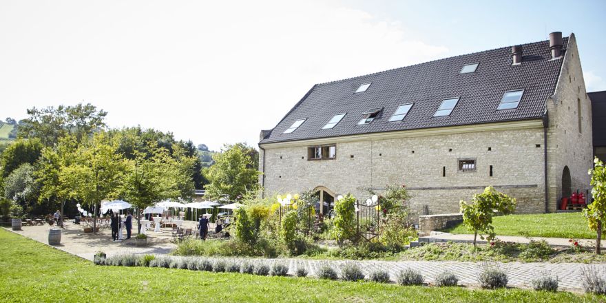© https://media.hochzeit.click/image/upload/w_1800,c_fill,dpr_auto,f_auto/v1744445462/hochzeitclick01/e89gcpmttms9gwmnbotd.jpg Wasem Kloster Engelthal