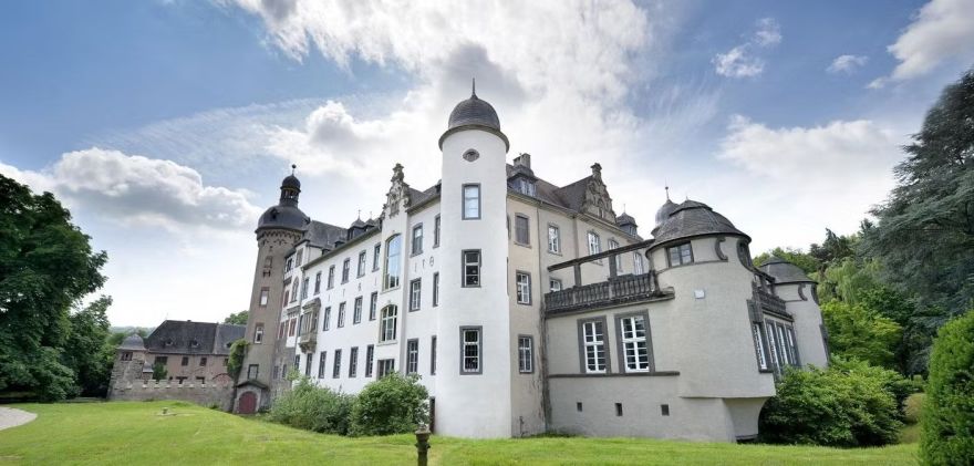Schloss Burg Namedy
