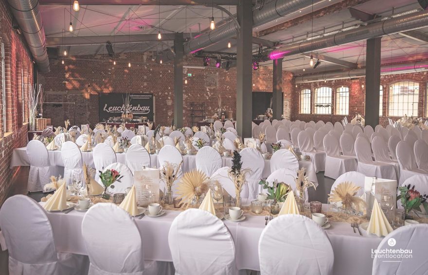 Leuchtenbau Eventlocation