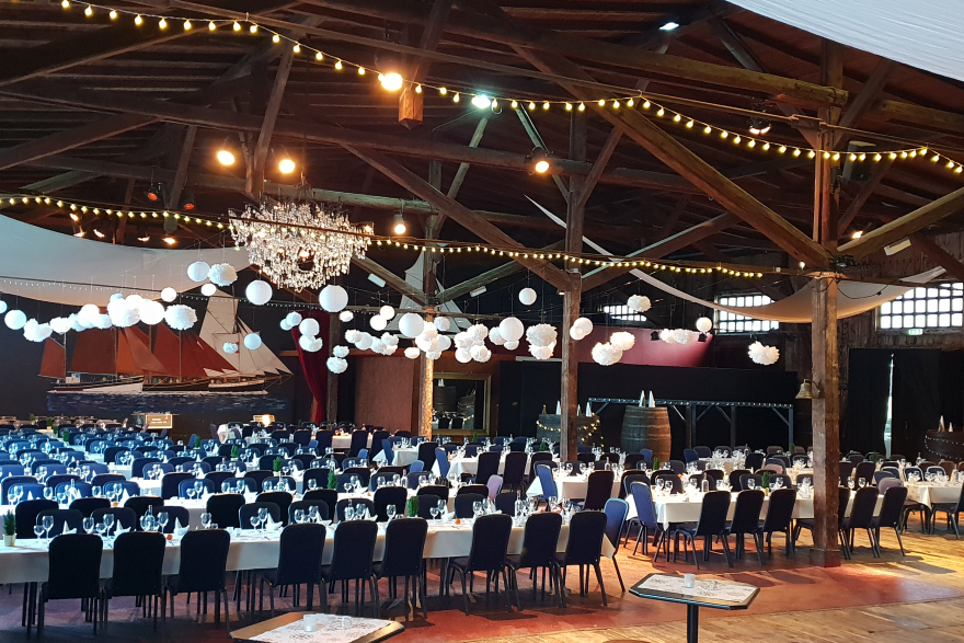 Schuppen 9 Großer Saal und Blauer Salon