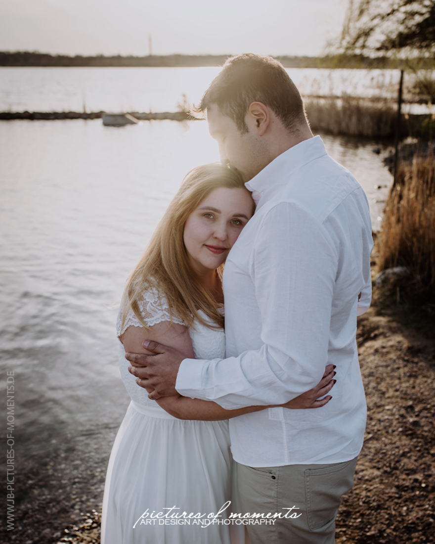Jenny Biermann ・ PICTURES OF MOMENTS