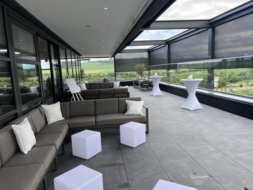 ZELLERS - Die Weinlounge