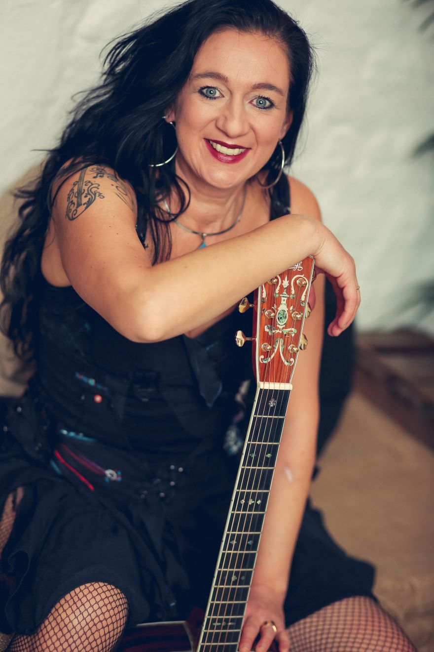 Jolina Carl