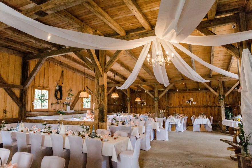 https://www.scheune-gerhelm.de/ Hochzeitsscheune Gerhelm