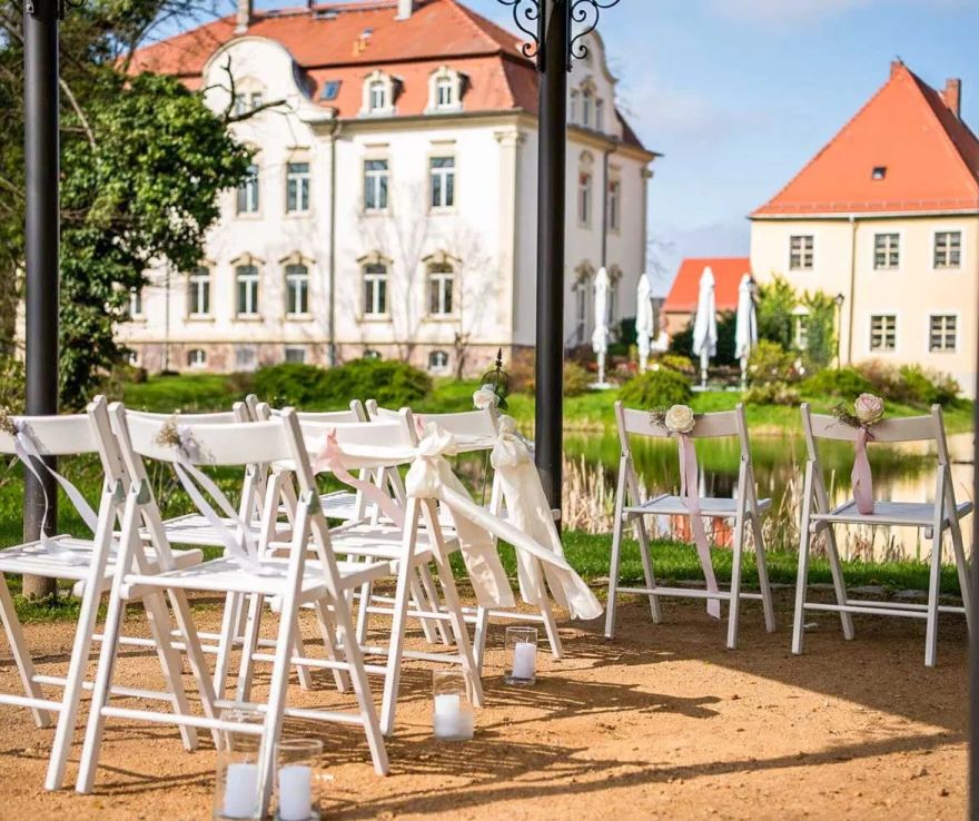 https://www.weddingvillage.de/project/gut-kahnsdorf/ Gut Kahnsdorf