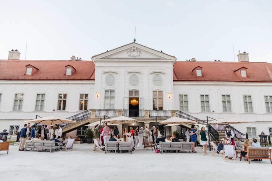 Schloss Miller-Aichholz, Europahaus Wien